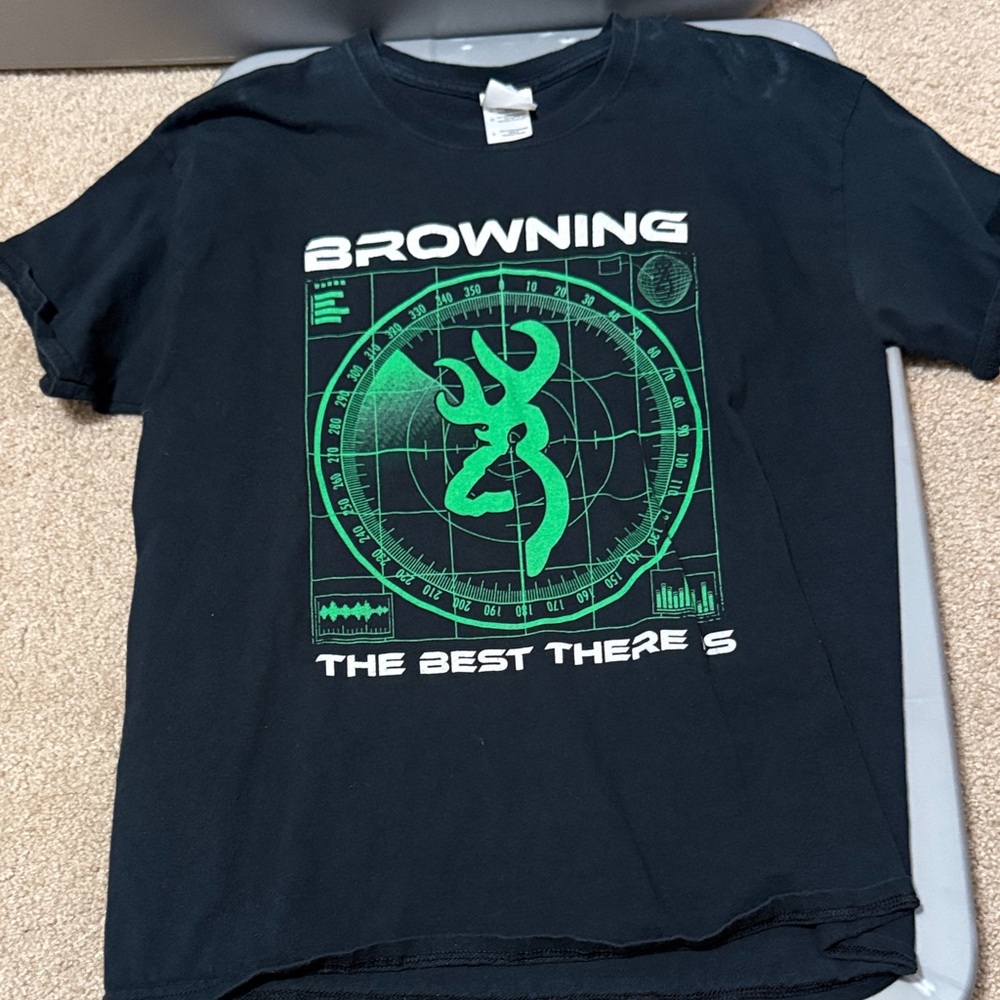 Men’s large browning tshirt